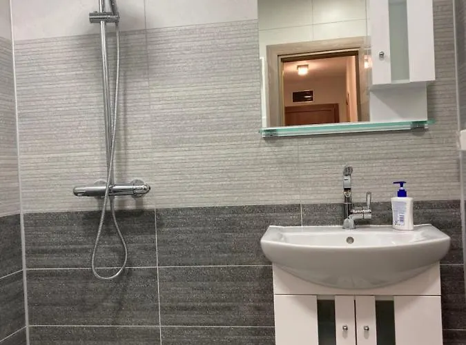 Διαμέρισμα Victor's , With Private Parking